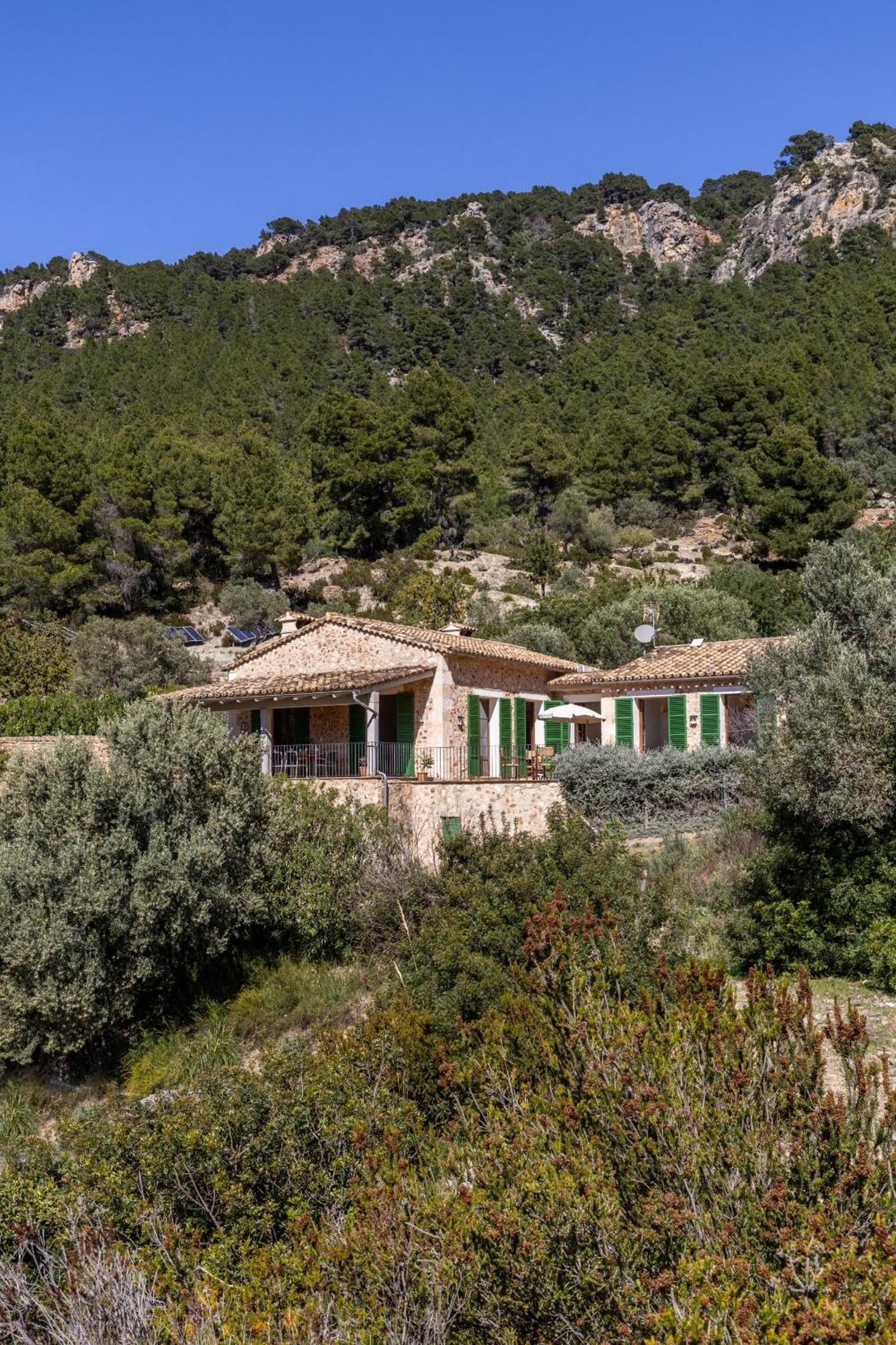 Villa Son Llarg, Estallencs เอสเตเยงส์ ภายนอก รูปภาพ